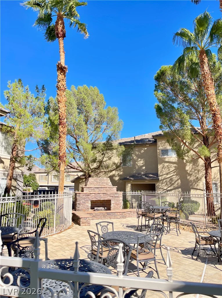 1617 Queen Victoria, Las Vegas, NV 89144