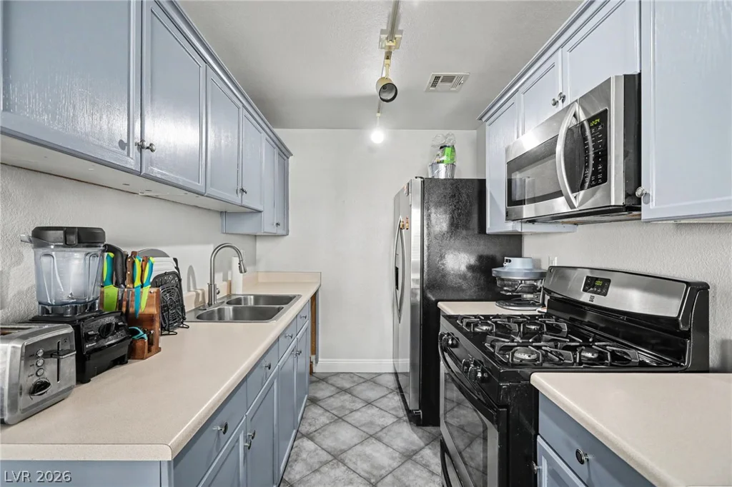 5330 Charleston, Las Vegas, NV 89142