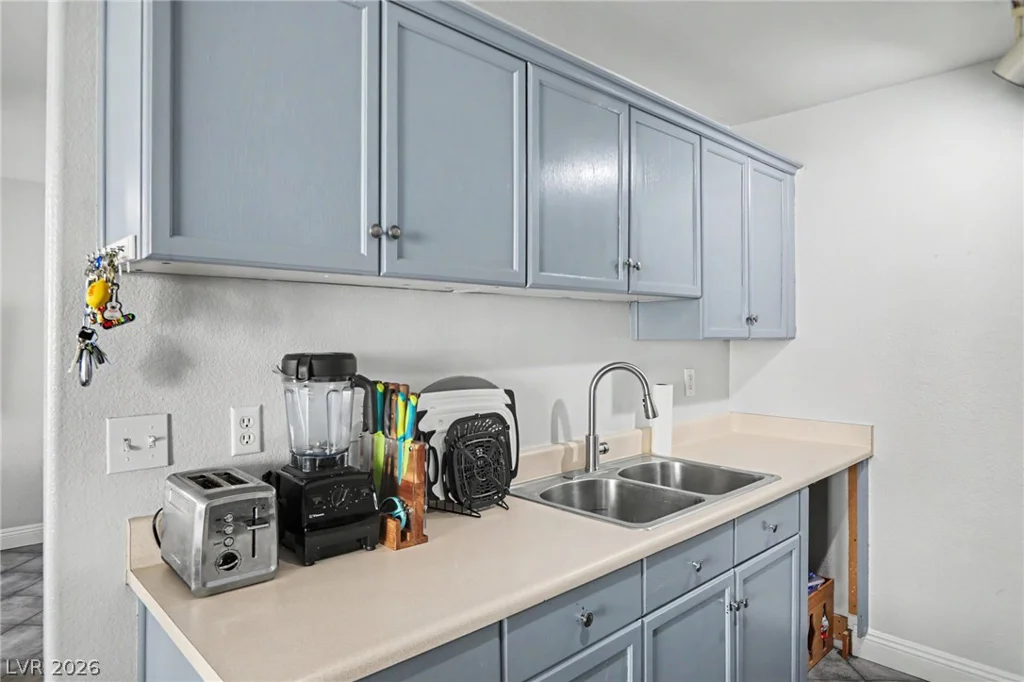 5330 Charleston, Las Vegas, NV 89142