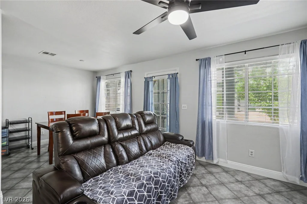5330 Charleston, Las Vegas, NV 89142