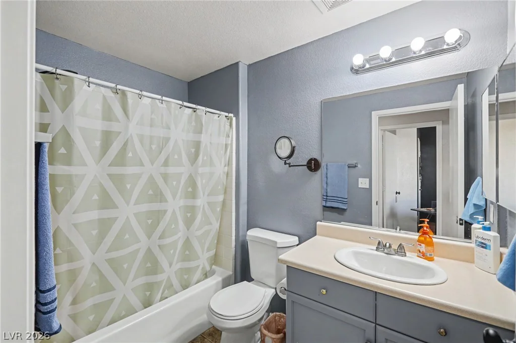 5330 Charleston, Las Vegas, NV 89142