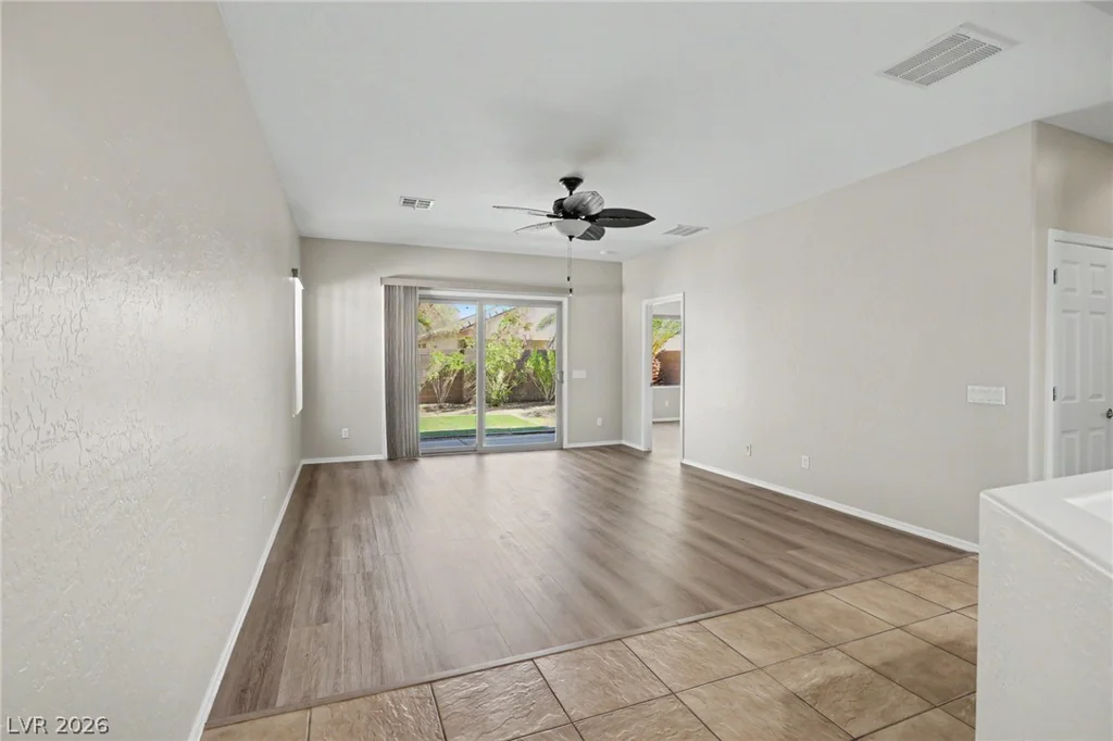 5976 Wheat Penny, Las Vegas, NV 89122