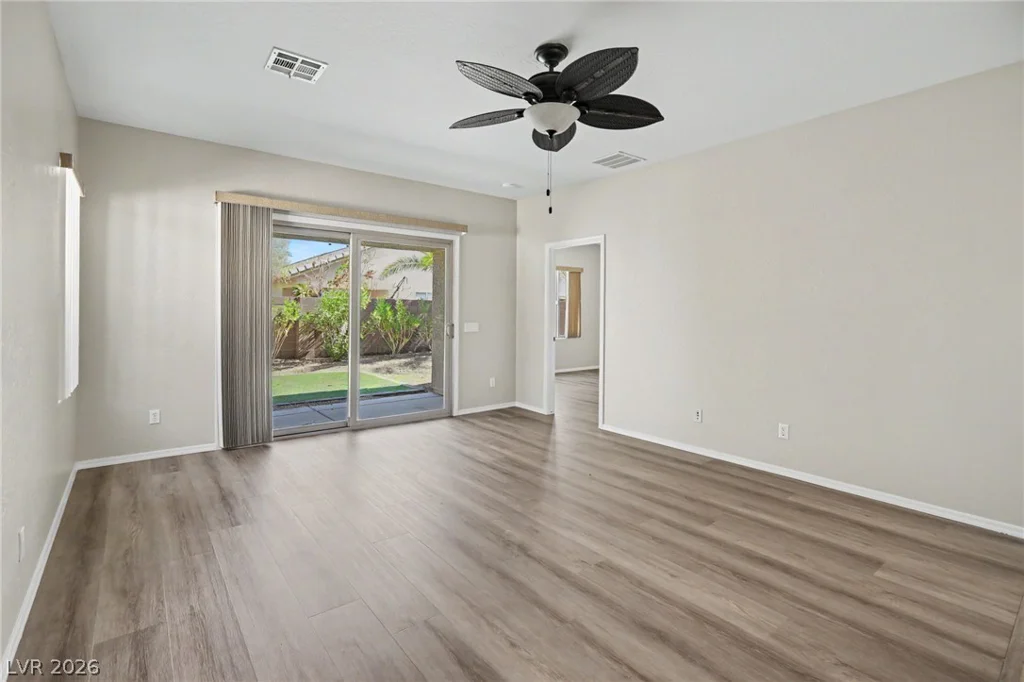 5976 Wheat Penny, Las Vegas, NV 89122