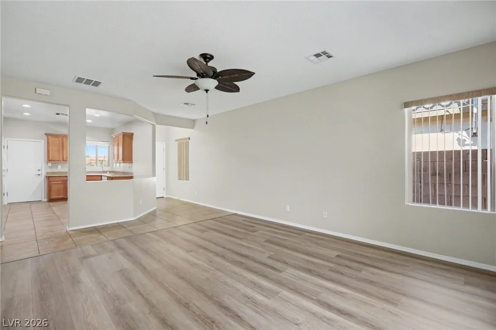 5976 Wheat Penny, Las Vegas, NV 89122