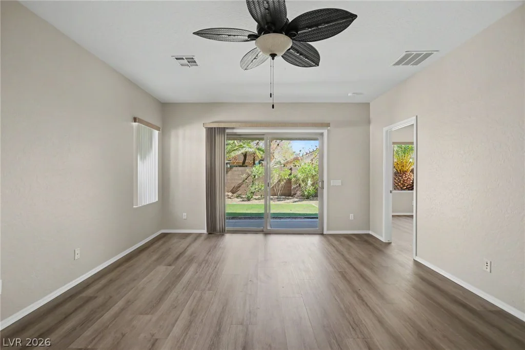 5976 Wheat Penny, Las Vegas, NV 89122