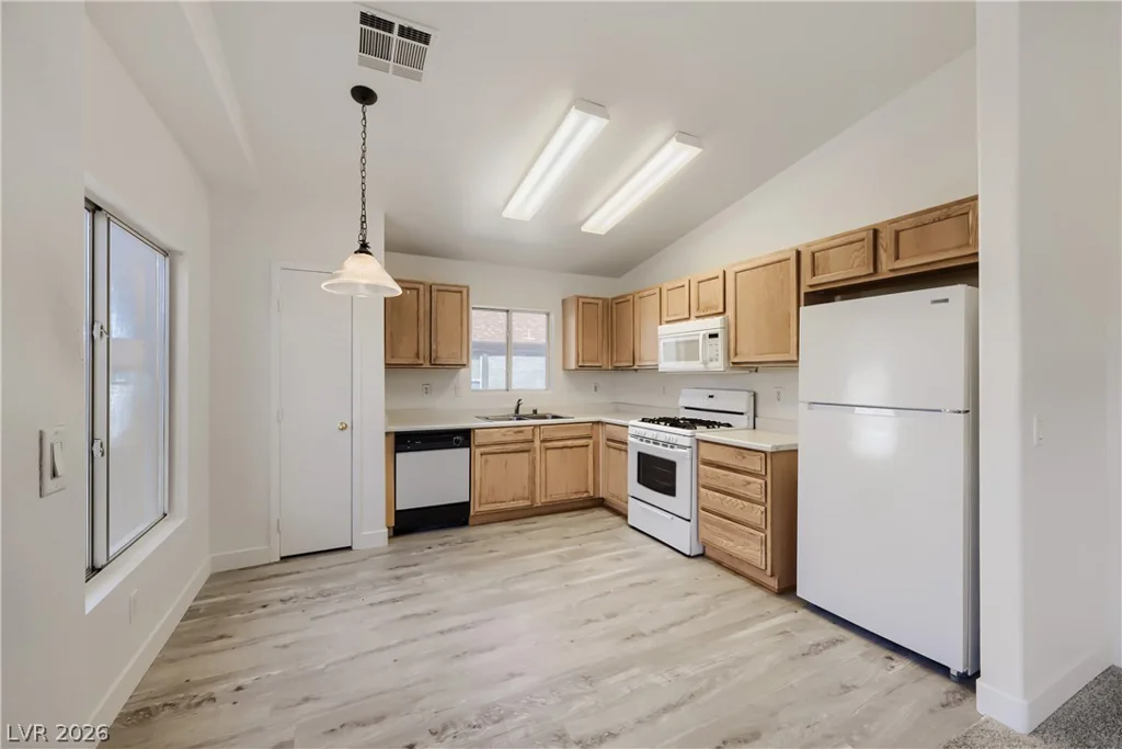 5944 Trickling Descent, Henderson, NV 89011