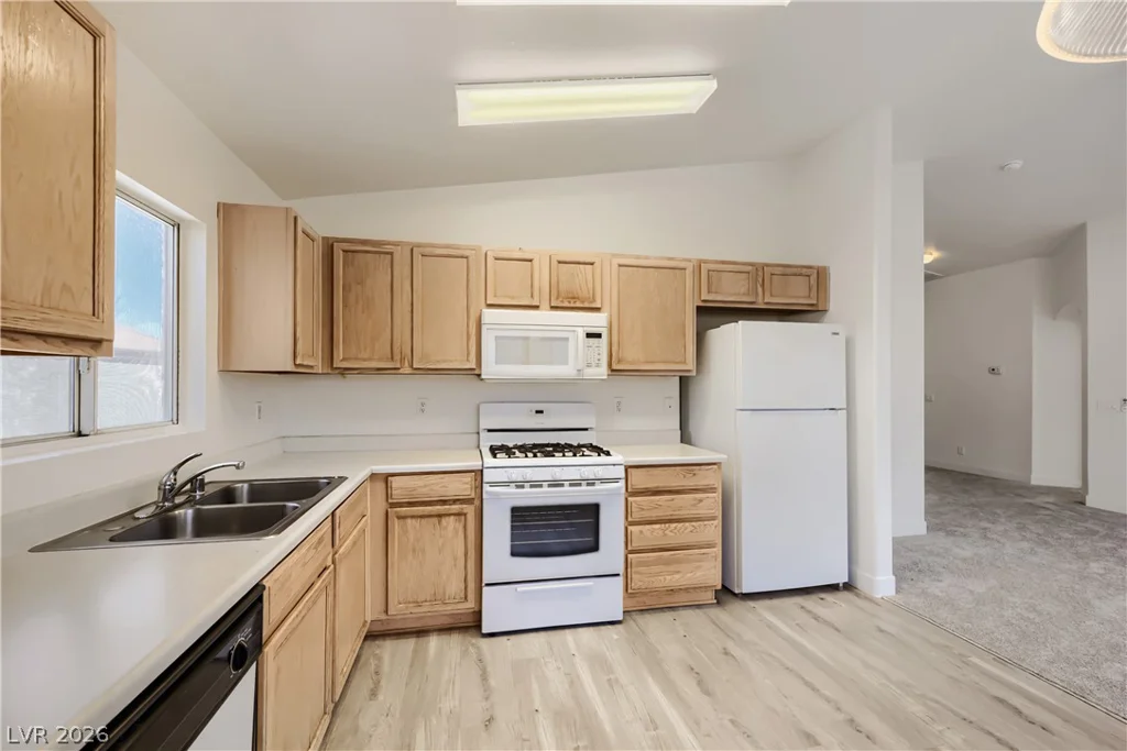5944 Trickling Descent, Henderson, NV 89011