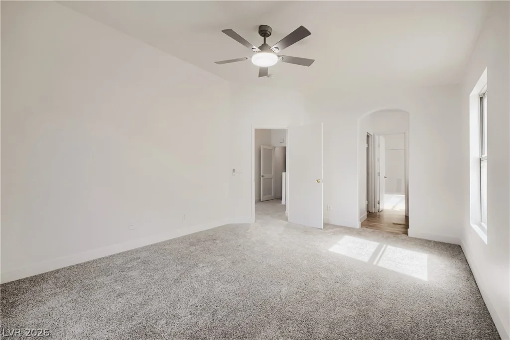 5944 Trickling Descent, Henderson, NV 89011