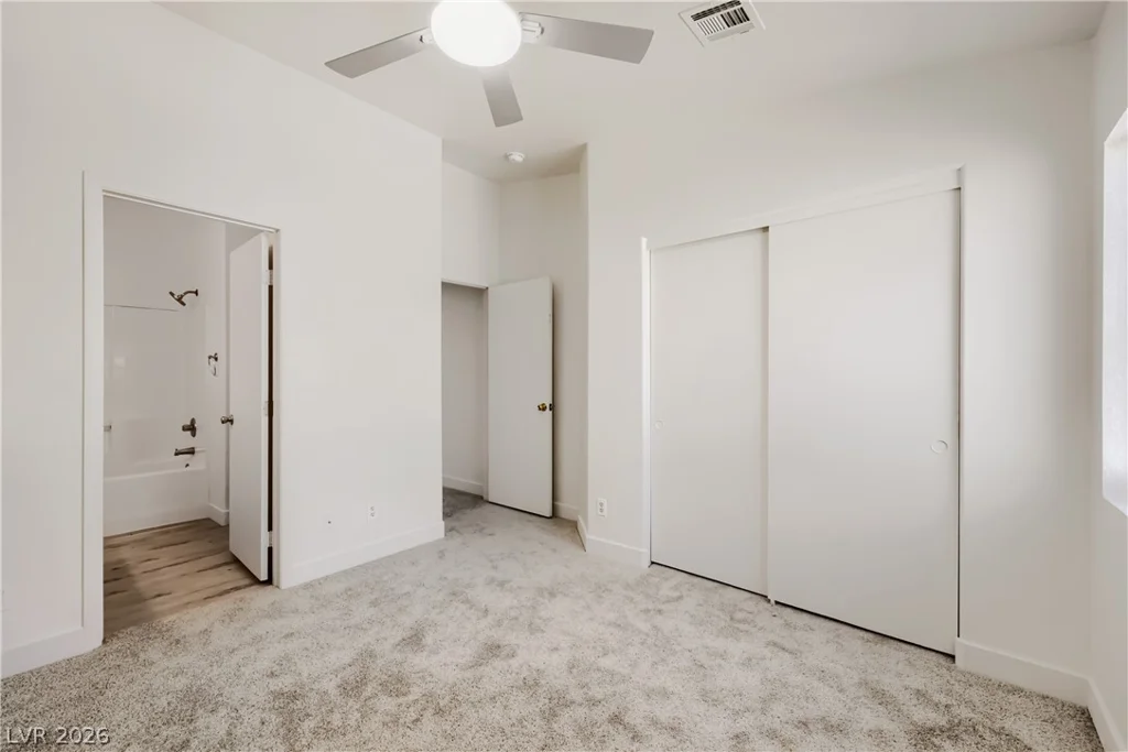 5944 Trickling Descent, Henderson, NV 89011