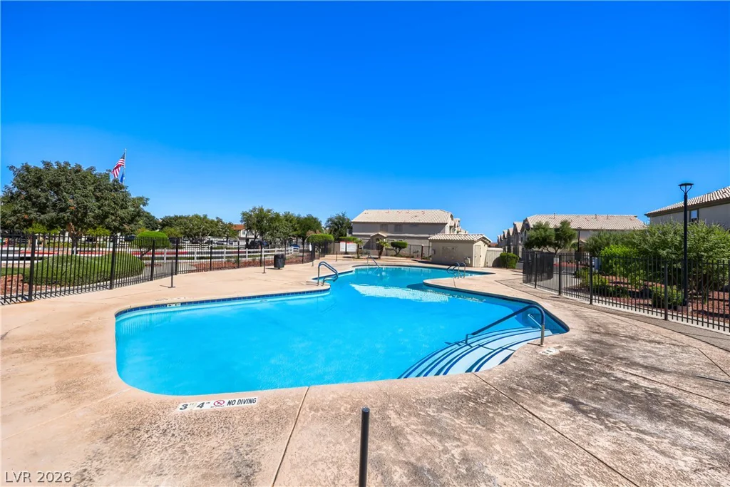 5944 Trickling Descent, Henderson, NV 89011