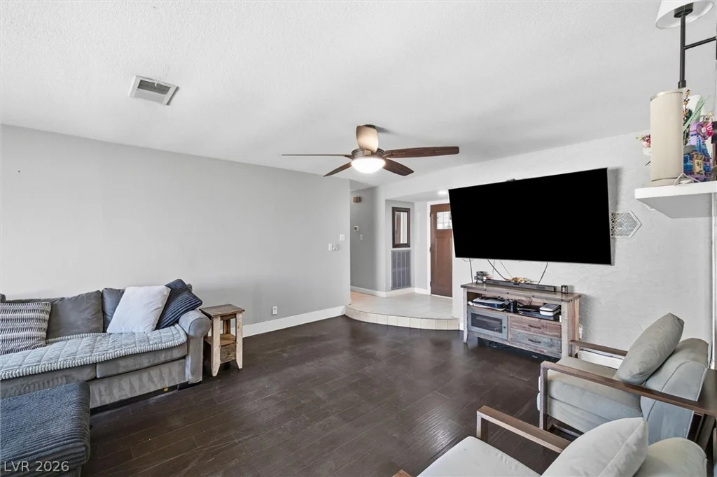 7624 Alina, Las Vegas, NV 89145