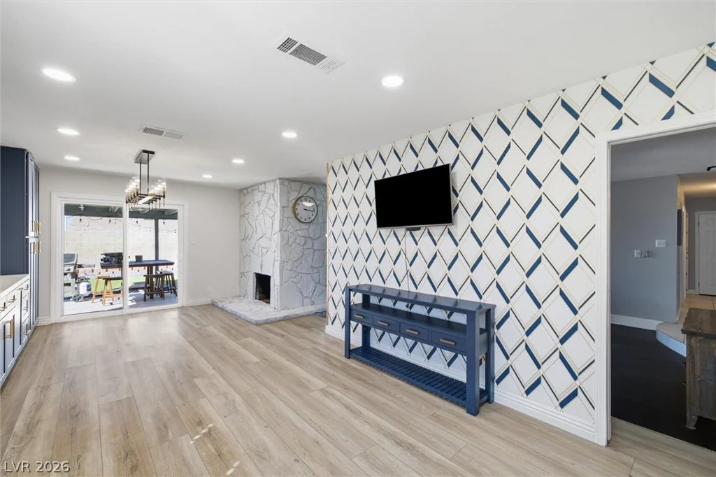 7624 Alina, Las Vegas, NV 89145