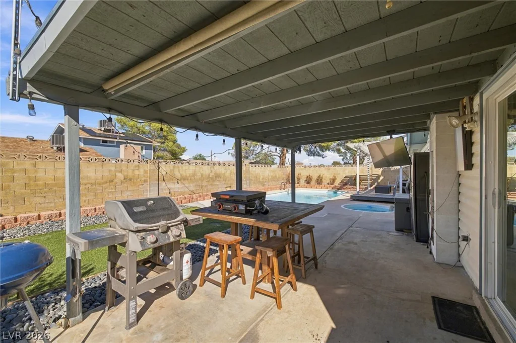 7624 Alina, Las Vegas, NV 89145