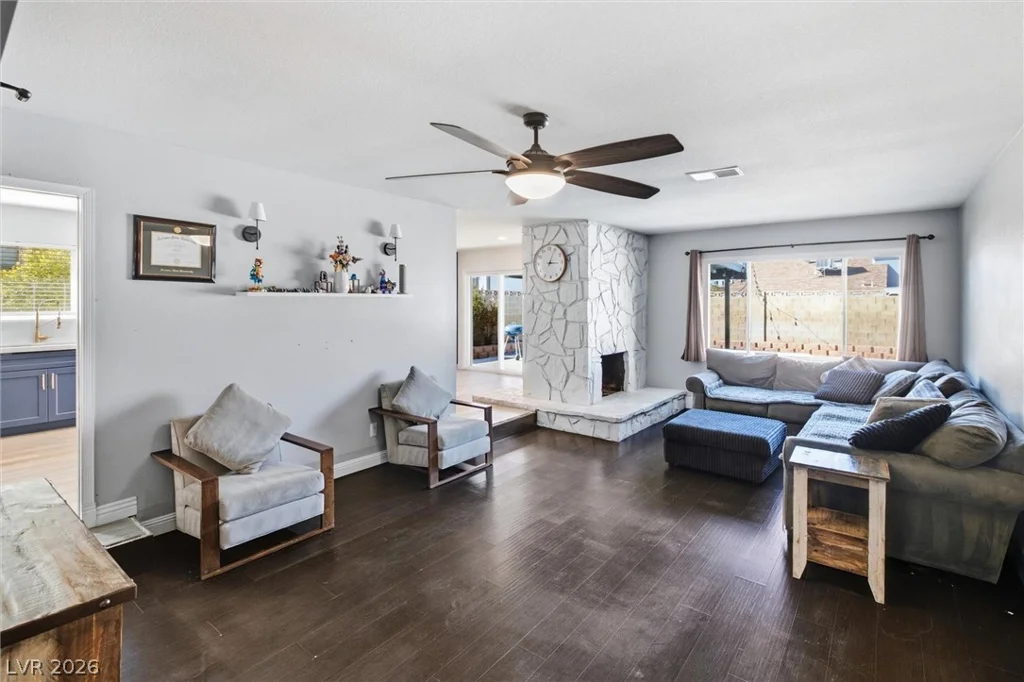 7624 Alina, Las Vegas, NV 89145