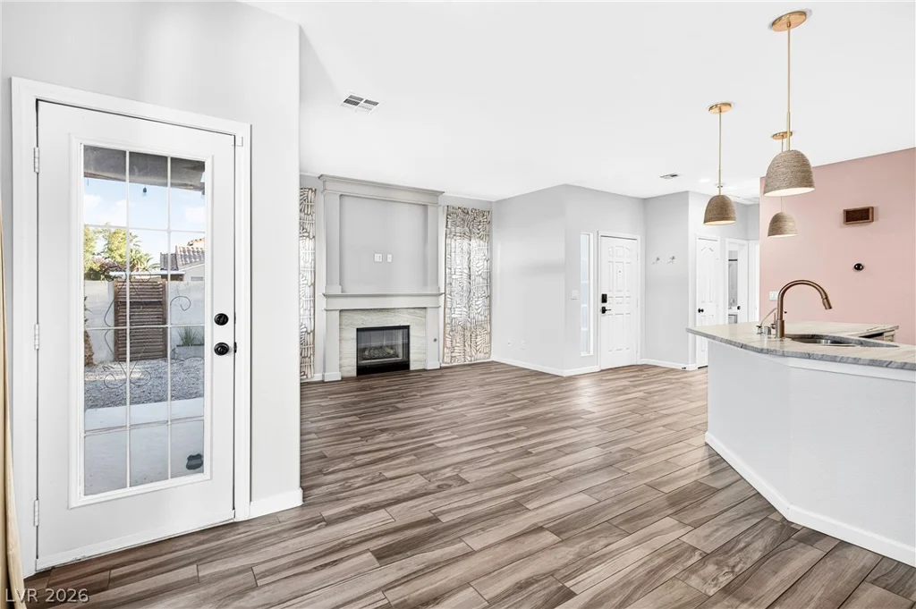 1169 Stormy Valley, Las Vegas, NV 89123