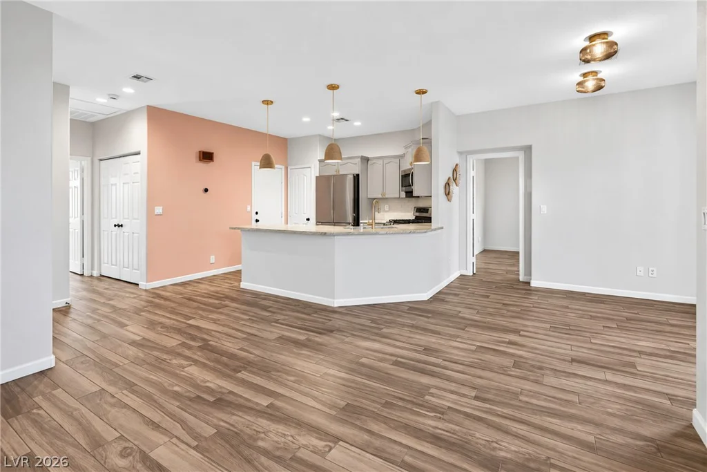 1169 Stormy Valley, Las Vegas, NV 89123