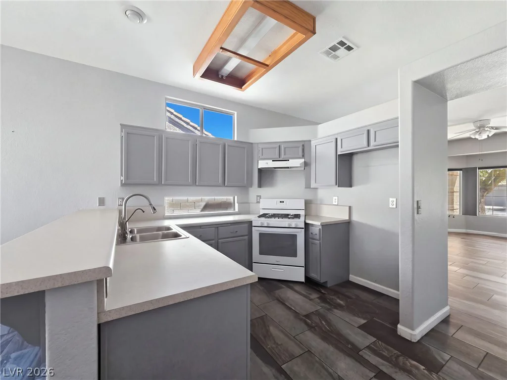 1698 Sweet View, Henderson, NV 89014