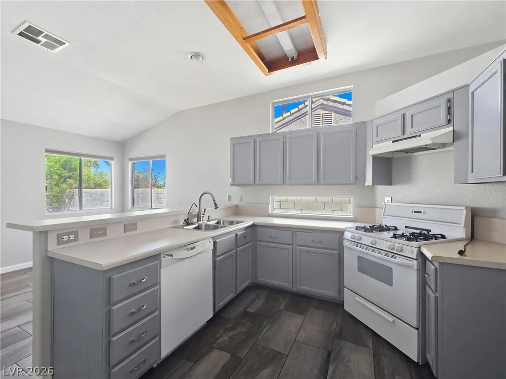 1698 Sweet View, Henderson, NV 89014