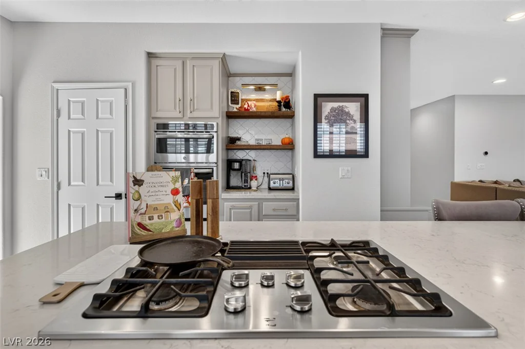 9529 Grand Canal, Las Vegas, NV 89117
