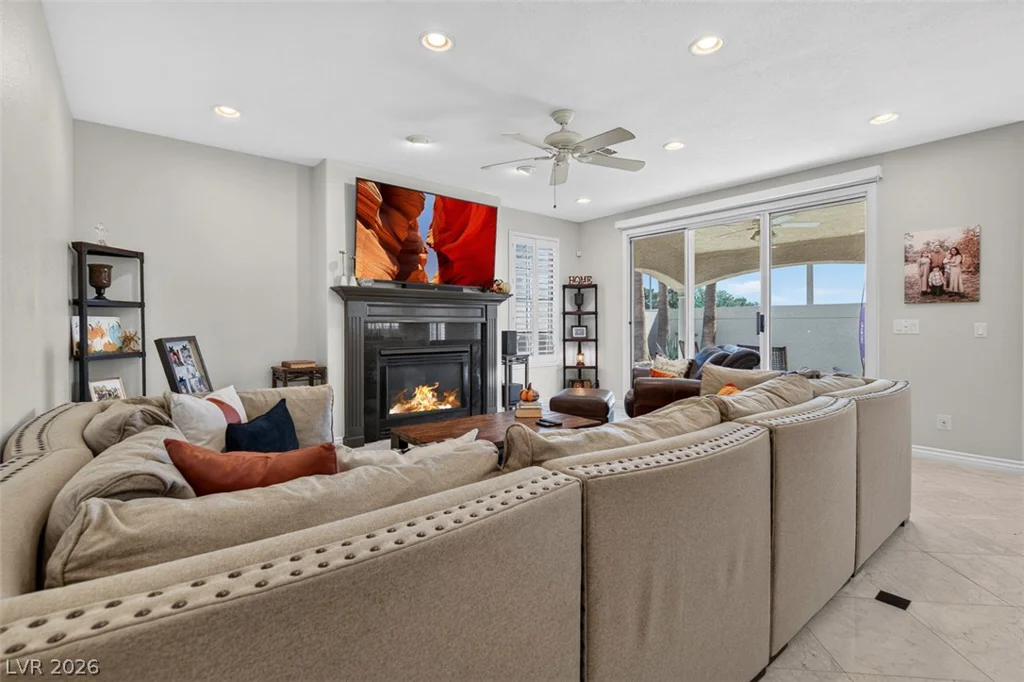 9529 Grand Canal, Las Vegas, NV 89117