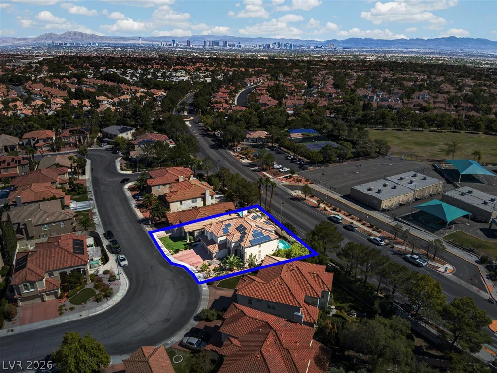 9529 Grand Canal, Las Vegas, NV 89117