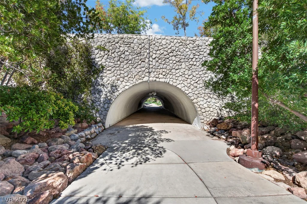9529 Grand Canal, Las Vegas, NV 89117