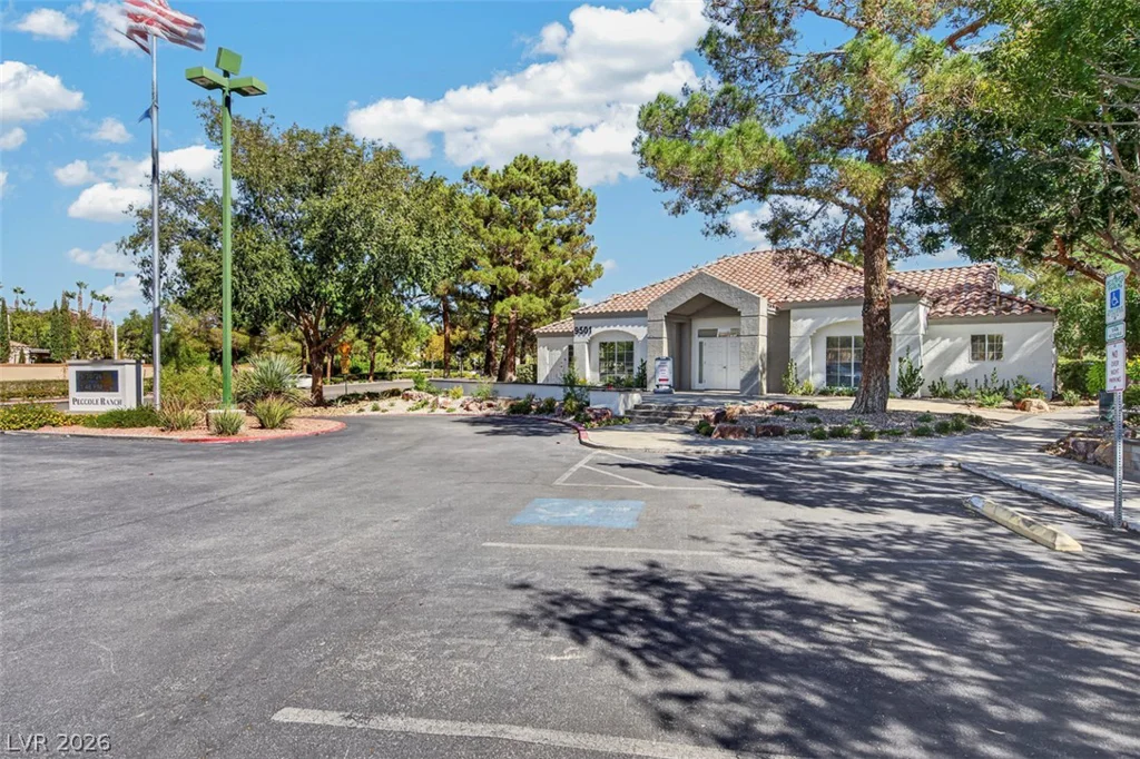9529 Grand Canal, Las Vegas, NV 89117
