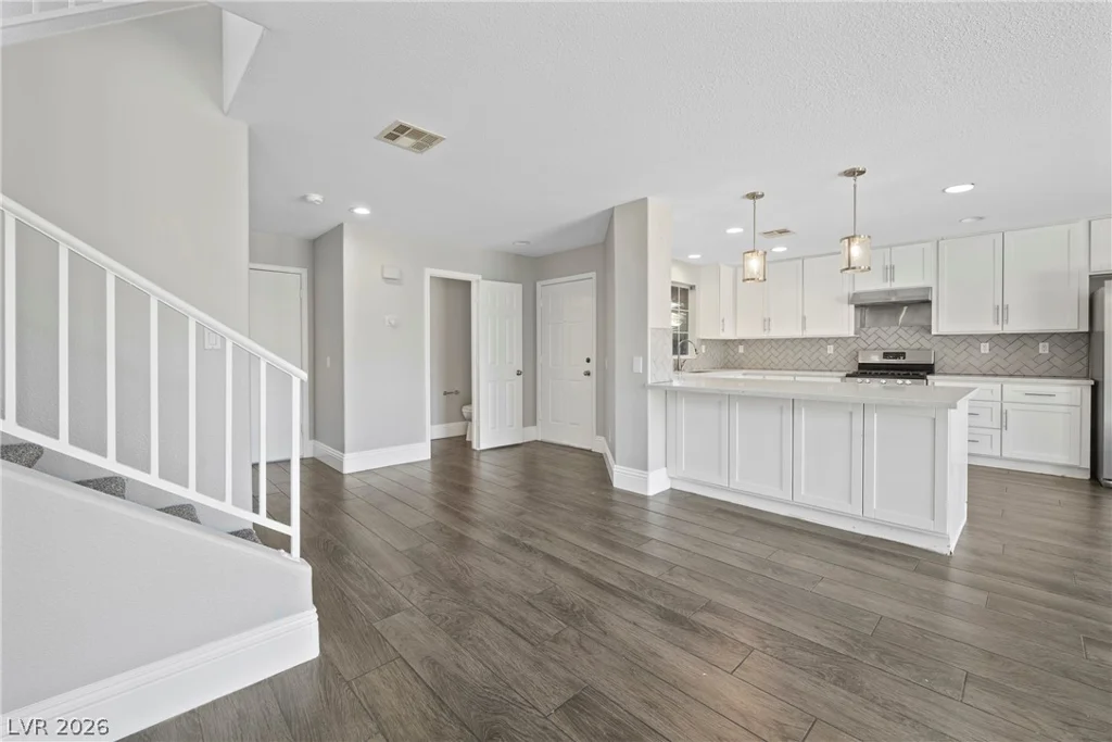 9533 Chanticleer, Las Vegas, NV 89129