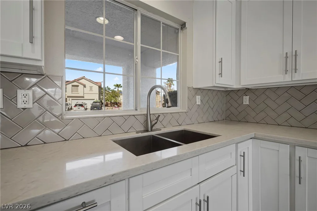 9533 Chanticleer, Las Vegas, NV 89129