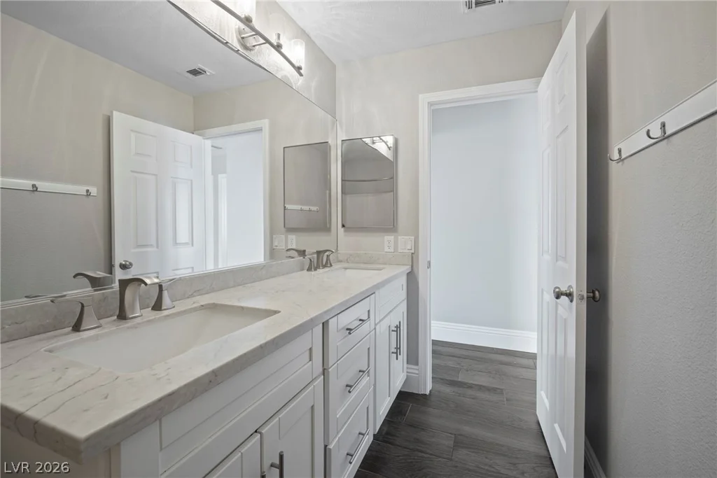 9533 Chanticleer, Las Vegas, NV 89129