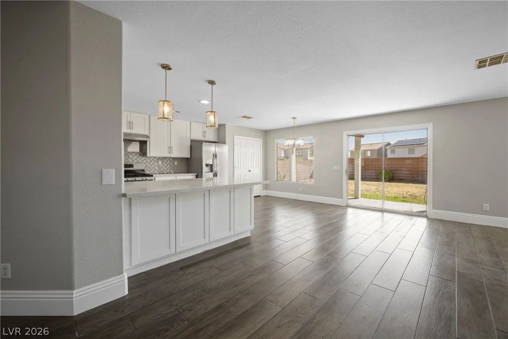 9533 Chanticleer, Las Vegas, NV 89129