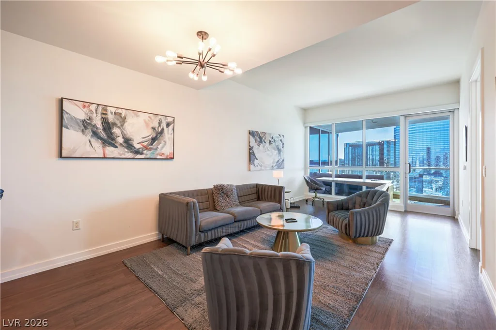 4525 Dean Martin, Las Vegas, NV 89103