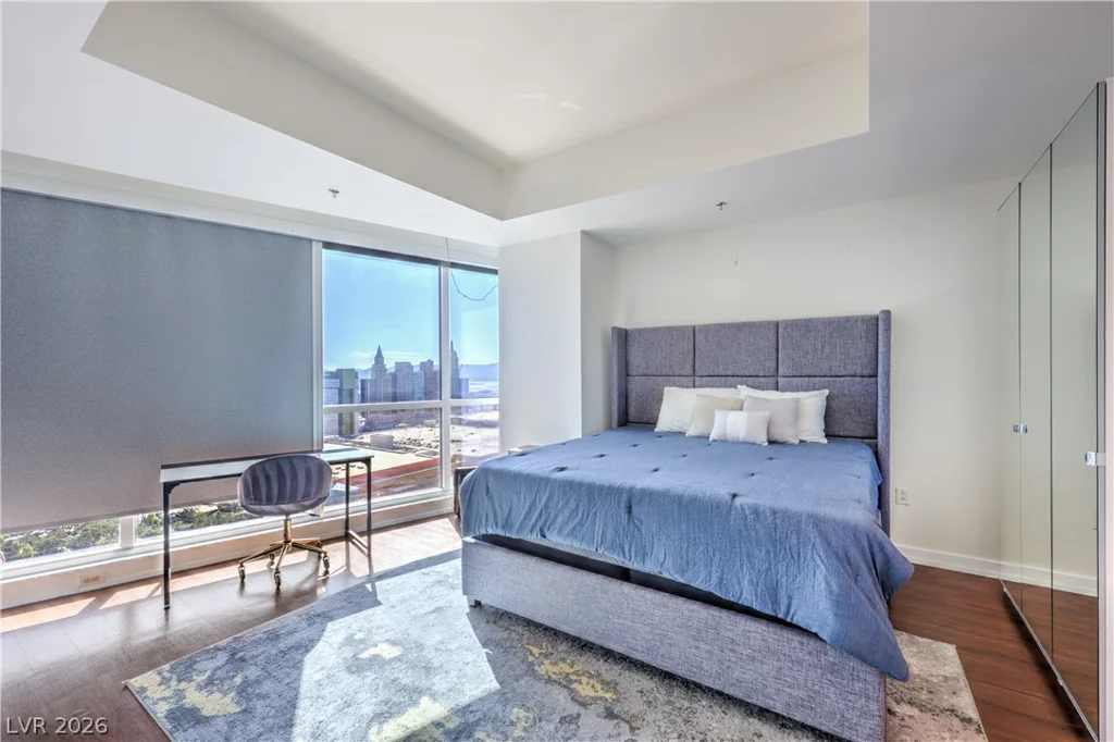 4525 Dean Martin, Las Vegas, NV 89103
