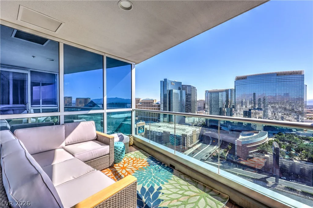 4525 Dean Martin, Las Vegas, NV 89103