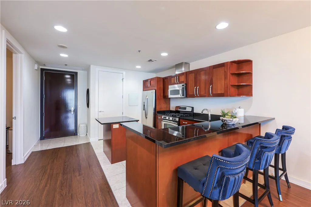 4525 Dean Martin, Las Vegas, NV 89103