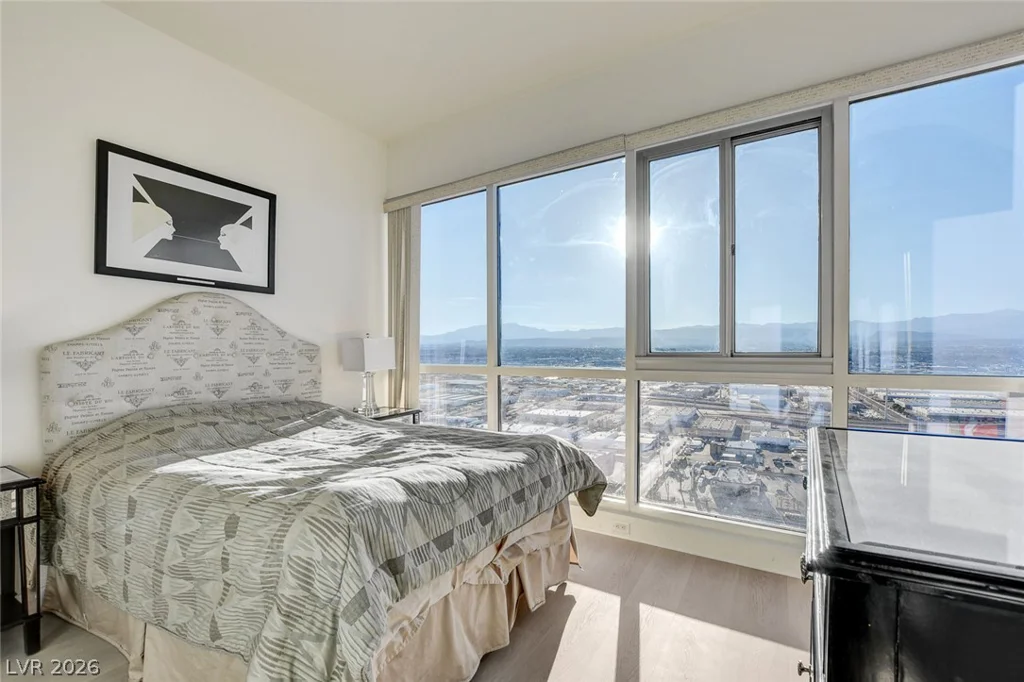 4575 Dean Martin, Las Vegas, NV 89103