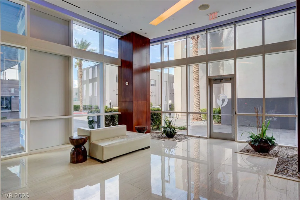4575 Dean Martin, Las Vegas, NV 89103