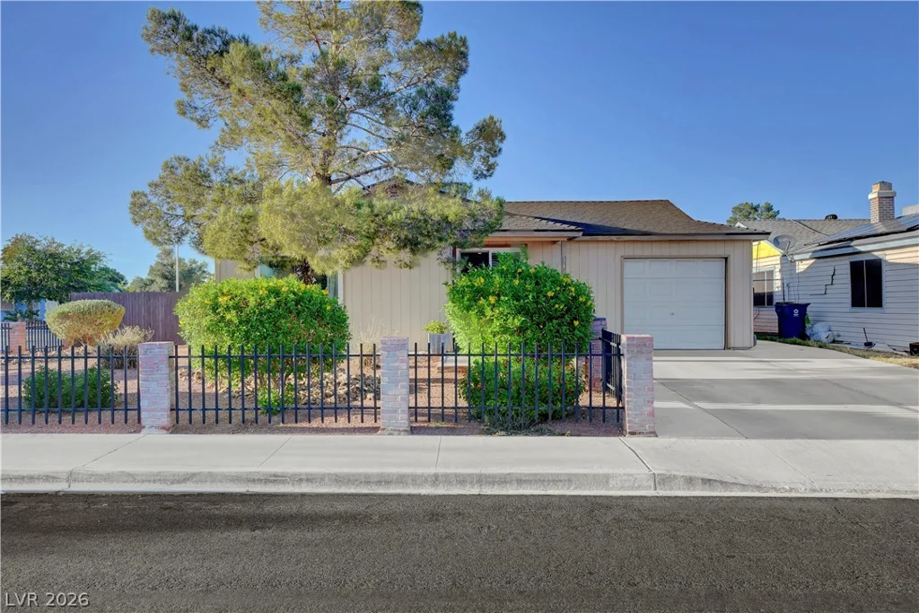 6340 Molino, Las Vegas, NV 89108