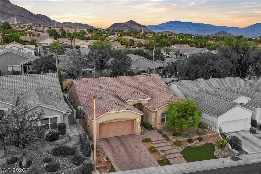 11160 Shadow Nook, Las Vegas, NV 89144