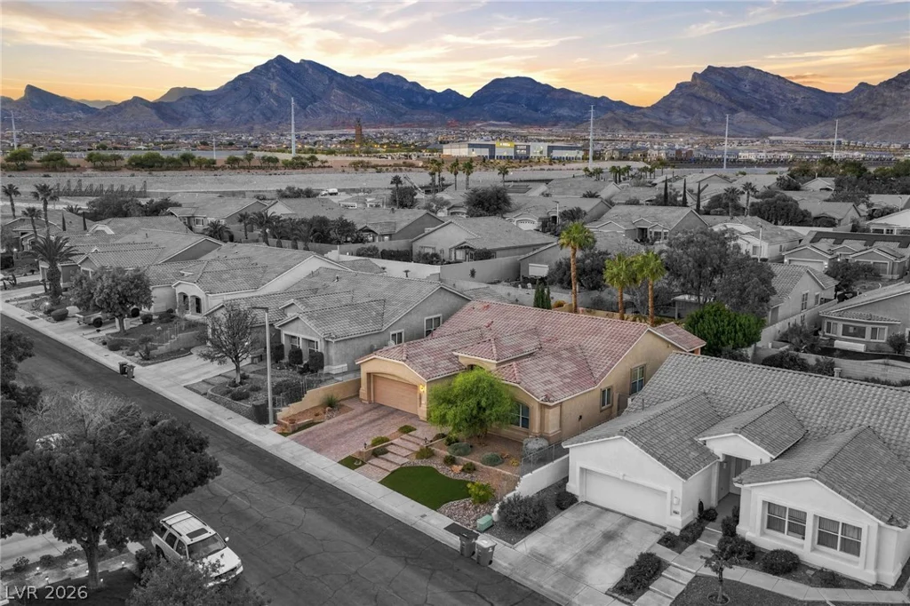11160 Shadow Nook, Las Vegas, NV 89144