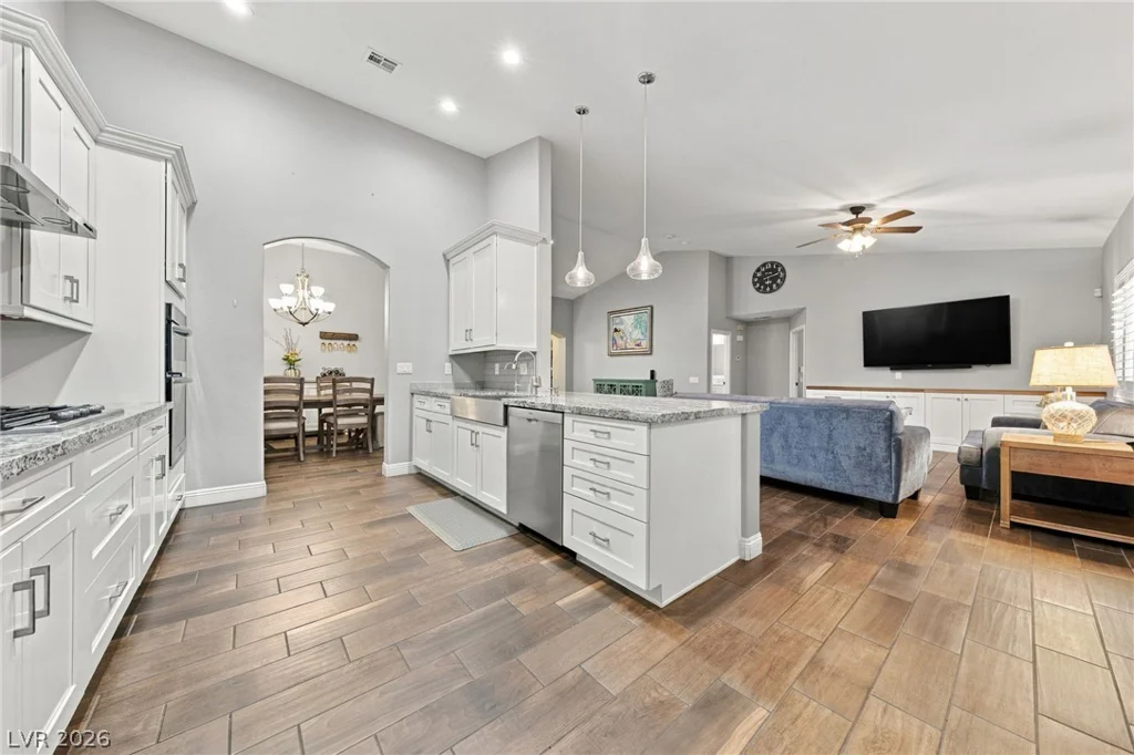 11160 Shadow Nook, Las Vegas, NV 89144