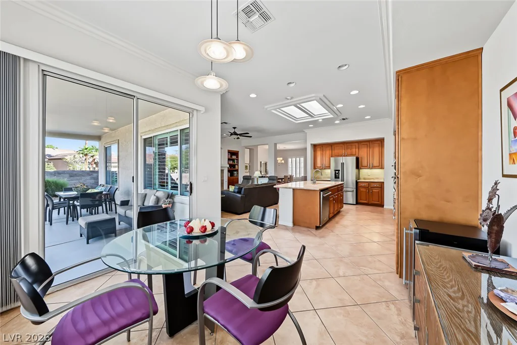 2556 Collinsville, Henderson, NV 89052