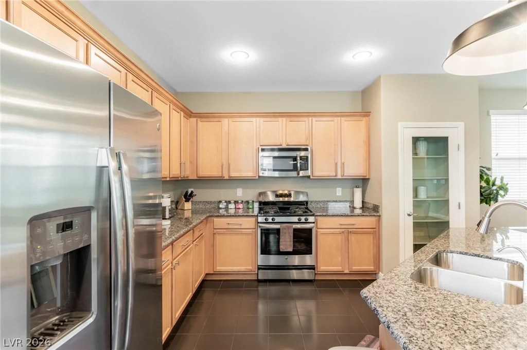 7728 Tiger Palm, Las Vegas, NV 89139