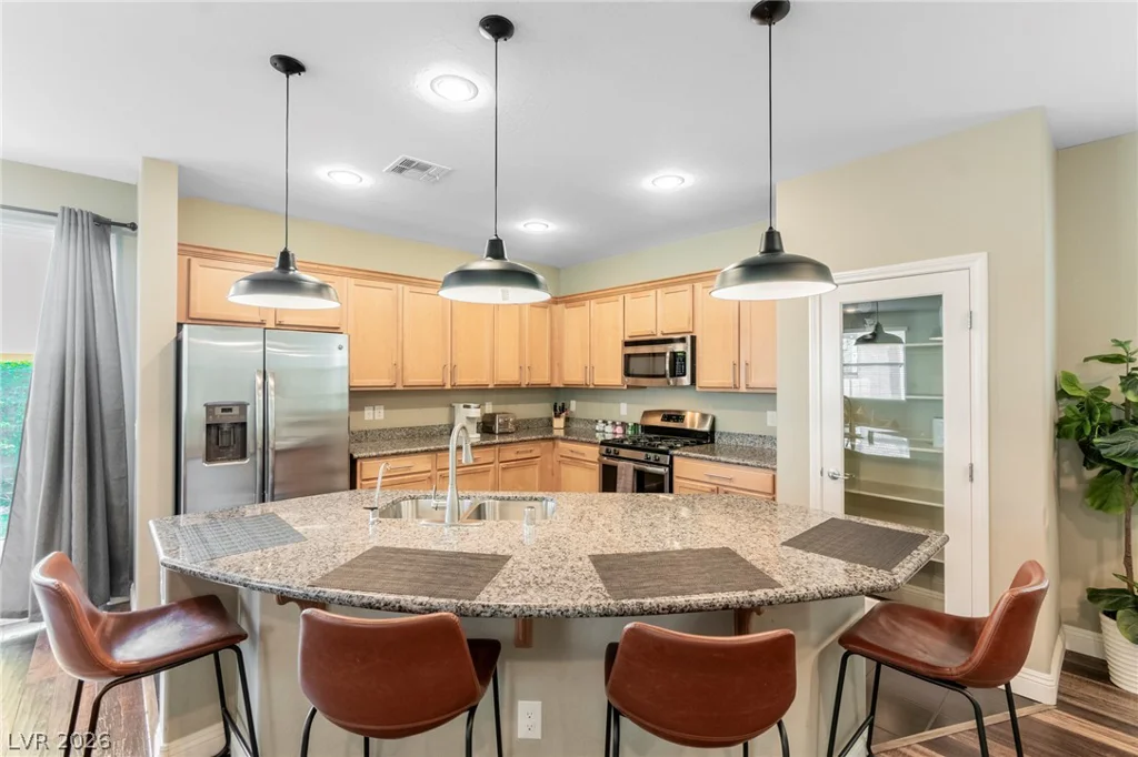 7728 Tiger Palm, Las Vegas, NV 89139