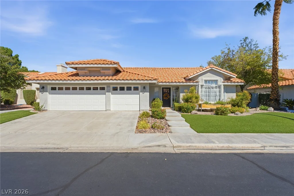 8212 Arch Bay, Las Vegas, NV 89128
