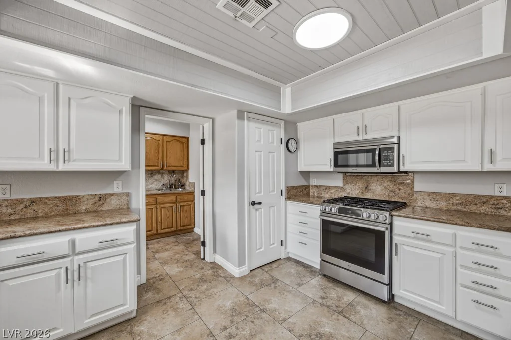 251 Laval, Henderson, NV 89015