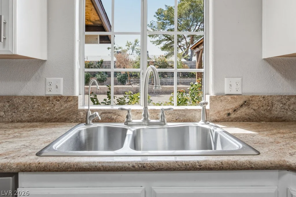 251 Laval, Henderson, NV 89015