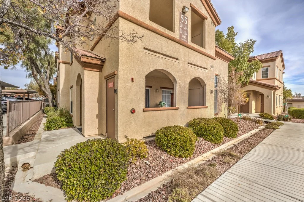 3910 Legend Hills, Las Vegas, NV 89129