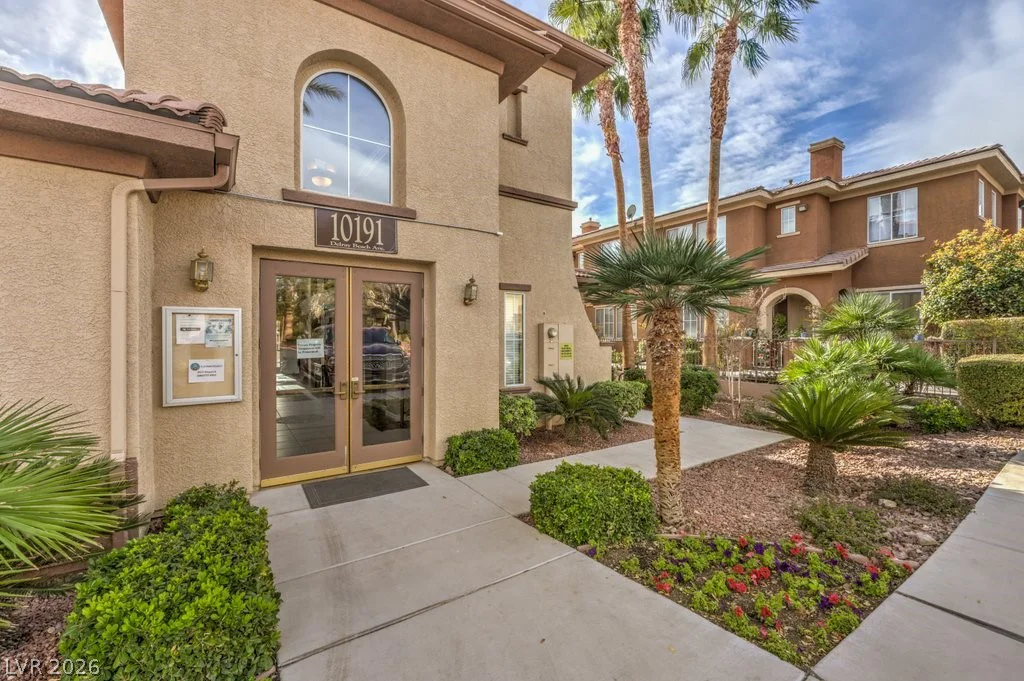 3910 Legend Hills, Las Vegas, NV 89129