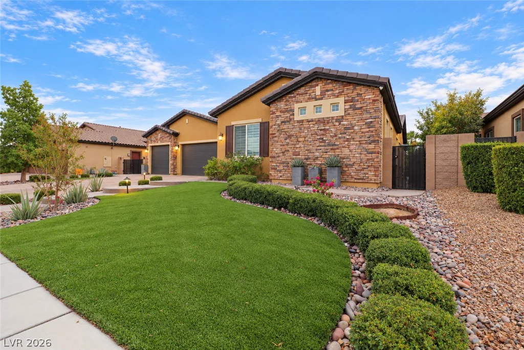 7083 Falabella Ridge, Las Vegas, NV 89131